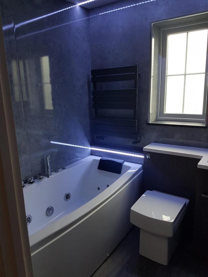 Double Room Next To Burnham Elizabeth Line Station Σλόουθ Εξωτερικό φωτογραφία